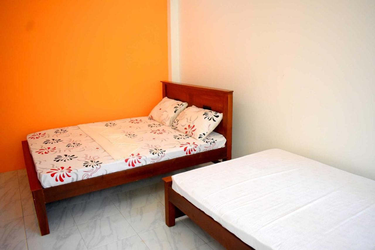 Sri Mayura Holiday Resort 카타라가마 외부 사진